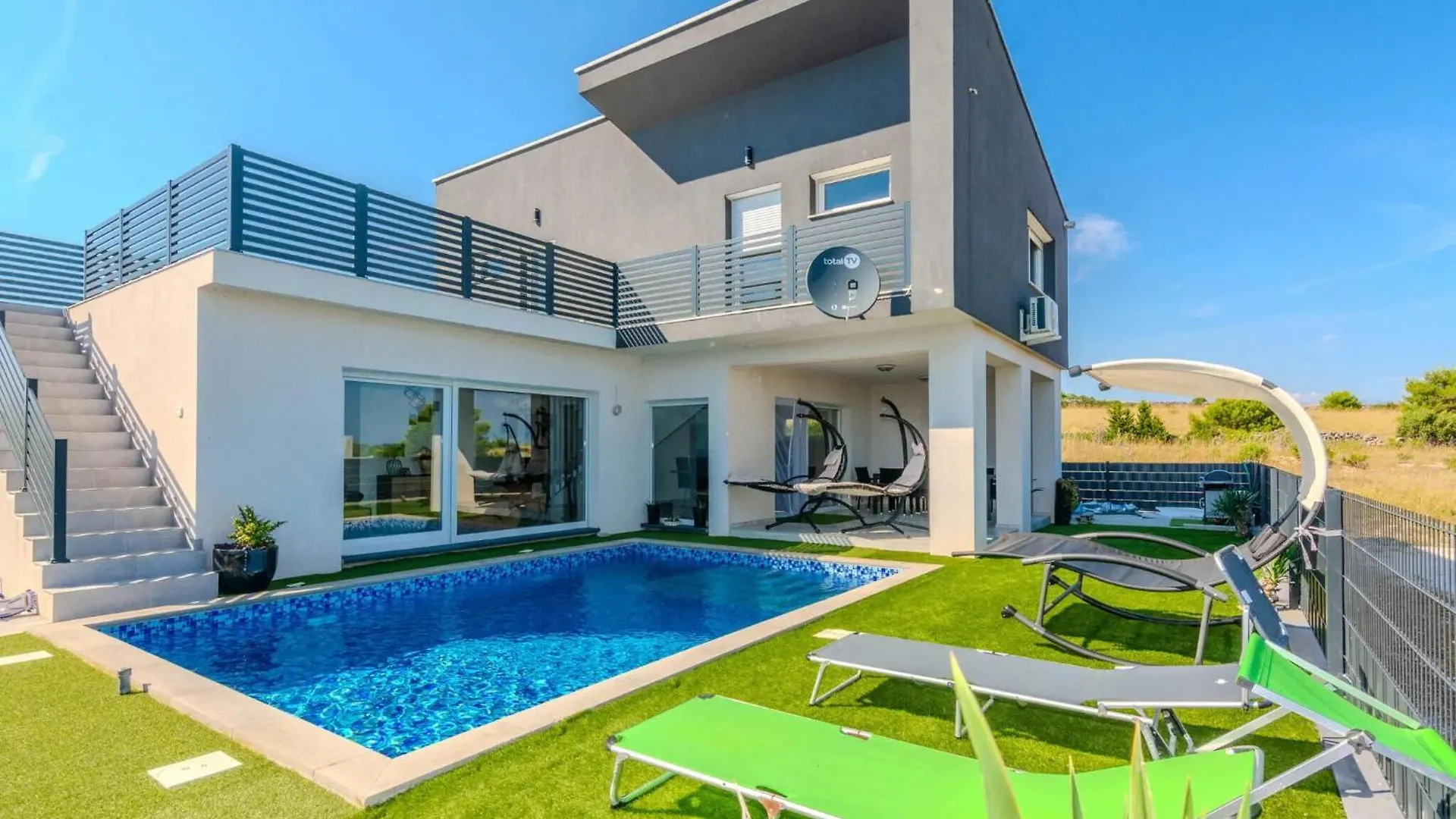 Amazing Home In Vir With House Sea View